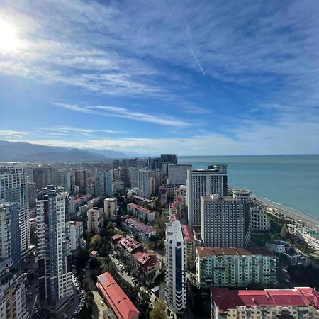 Orbi Сity Sunny Apartments High Floor Batoemi Buitenkant foto
