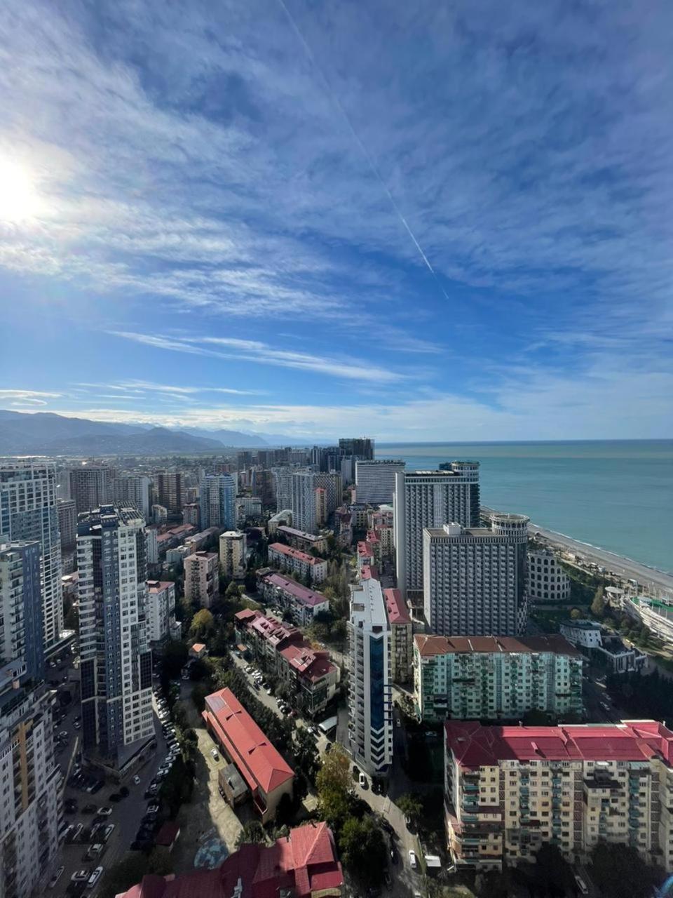 Orbi Сity Sunny Apartments High Floor Batoemi Buitenkant foto